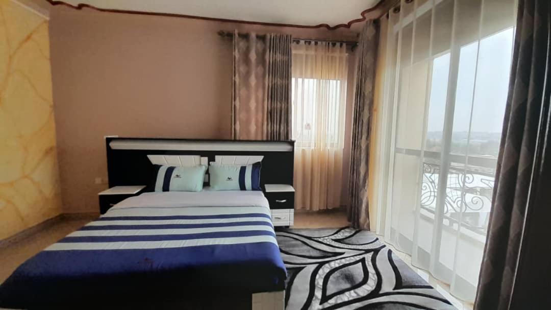 Das Berliner Hotel Kampala Dış mekan fotoğraf