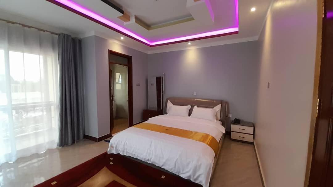 Das Berliner Hotel Kampala Dış mekan fotoğraf